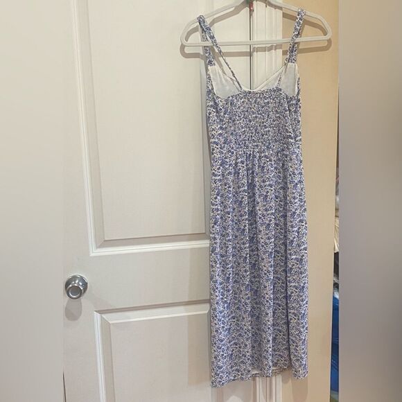 Abercrombie Blue Floral midi dress - Picture 2 of 8